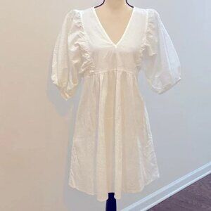 White Crinkle Knee Length Puff Sleeve Dress